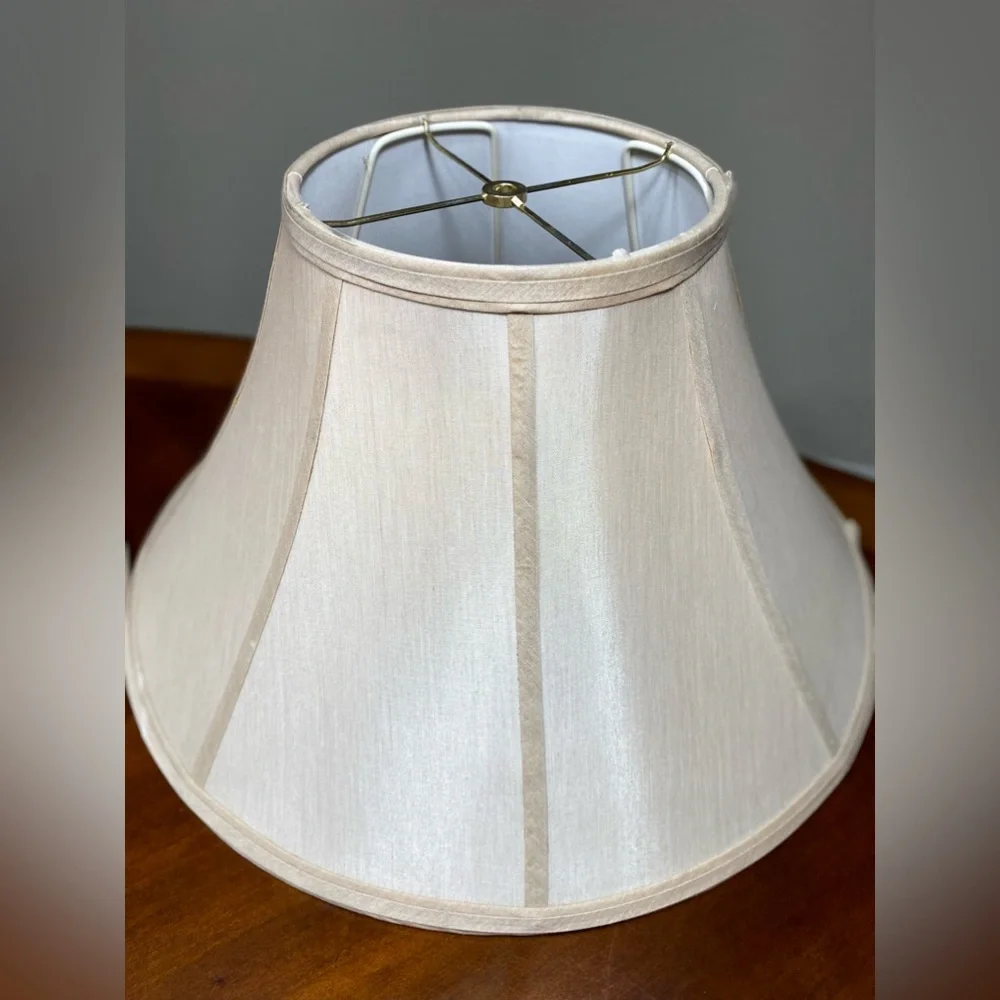 SHADE in Silk by Cal Lighting from the Shades collection